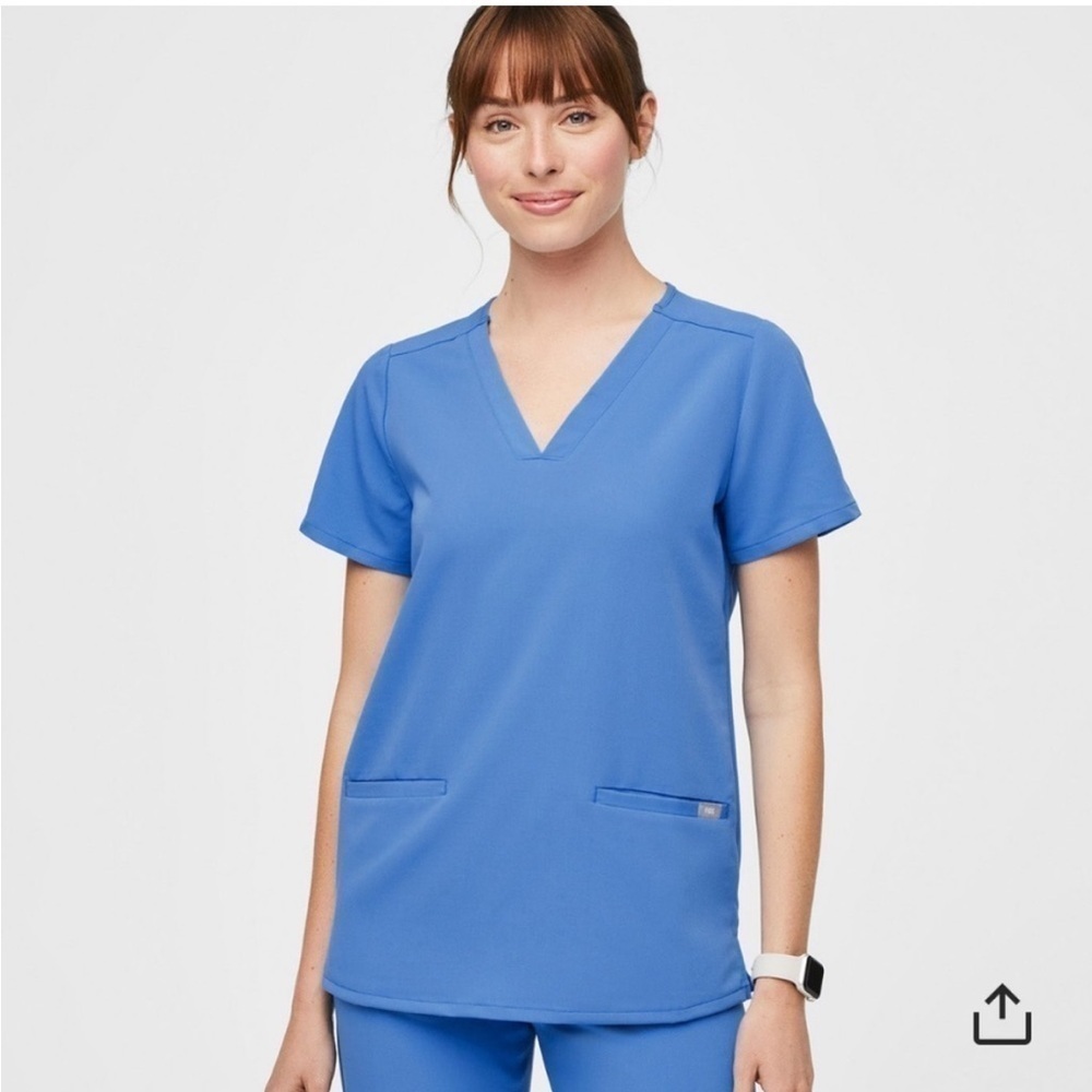 Figs Capri Blue Casma Three Pocket Scrub Top size XS